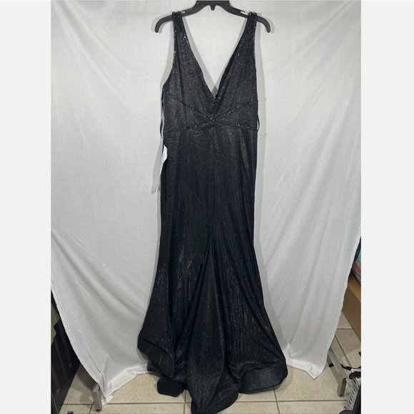 NEW $498 Mac Duggal [ PLUS 14W ] Sleeveless Metallic‎ Glitter Trumpet Gown Black - Picture 12 of 15